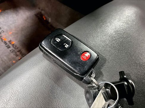 Used 2012 Toyota Prius Four image 14