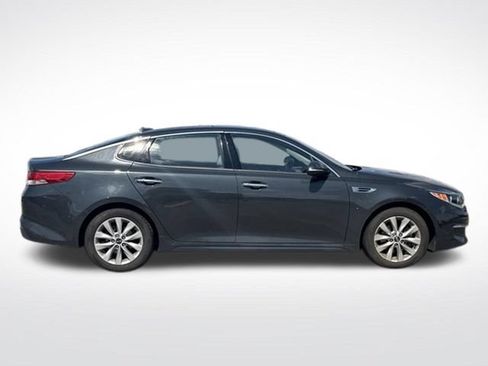 Used 2016 Kia Optima EX w/ Premium Package FWD image 9