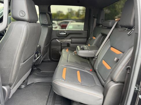 Used 2023 GMC Sierra 2500 AT4 image 16
