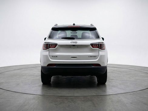 Used 2025 Jeep Compass Limited AWD/4WD image 7