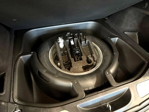 Used 2019 Jeep Grand Cherokee Limited image 40