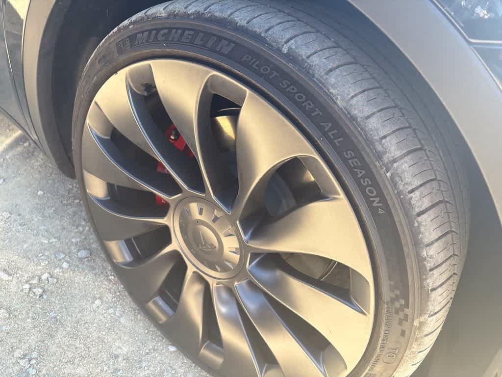 Used 2023 Tesla Model Y Performance AWD/4WD image 3