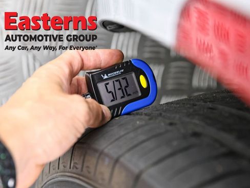 Used 2023 Chrysler 300 S RWD image 31