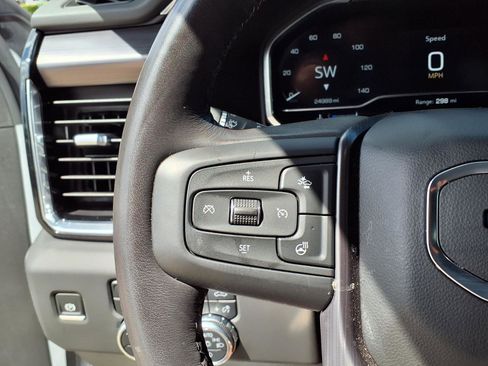 Used 2025 GMC Sierra 2500 Denali Ultimate AWD/4WD image 32