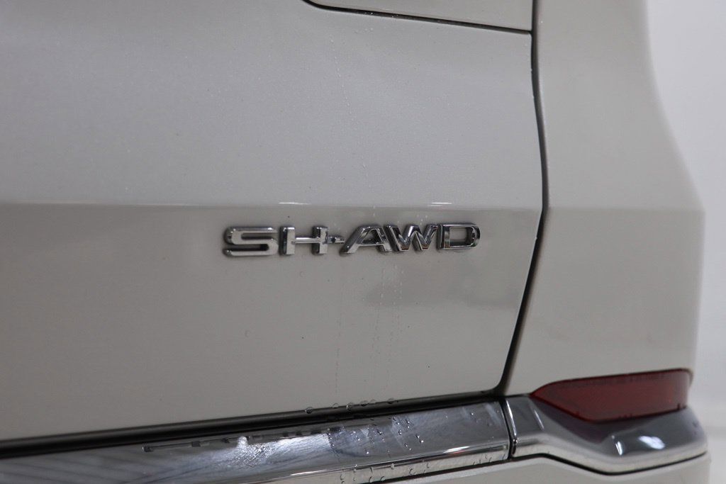 Used 2022 Acura MDX SH-AWD image 11