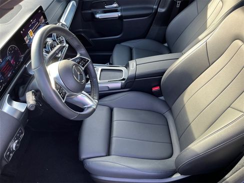 Certified 2025 Mercedes-Benz GLB 250 4MATIC image 9