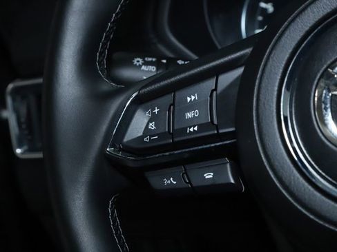 Certified 2025 MAZDA CX-5 Signature image 33