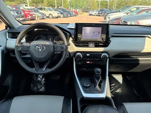 Used 2021 Toyota RAV4 XLE w/ Convenience Package AWD/4WD image 24