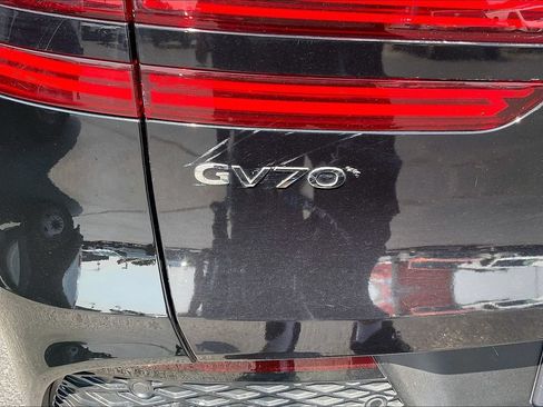 Used 2025 Genesis GV70 2.5T AWD/4WD image 7