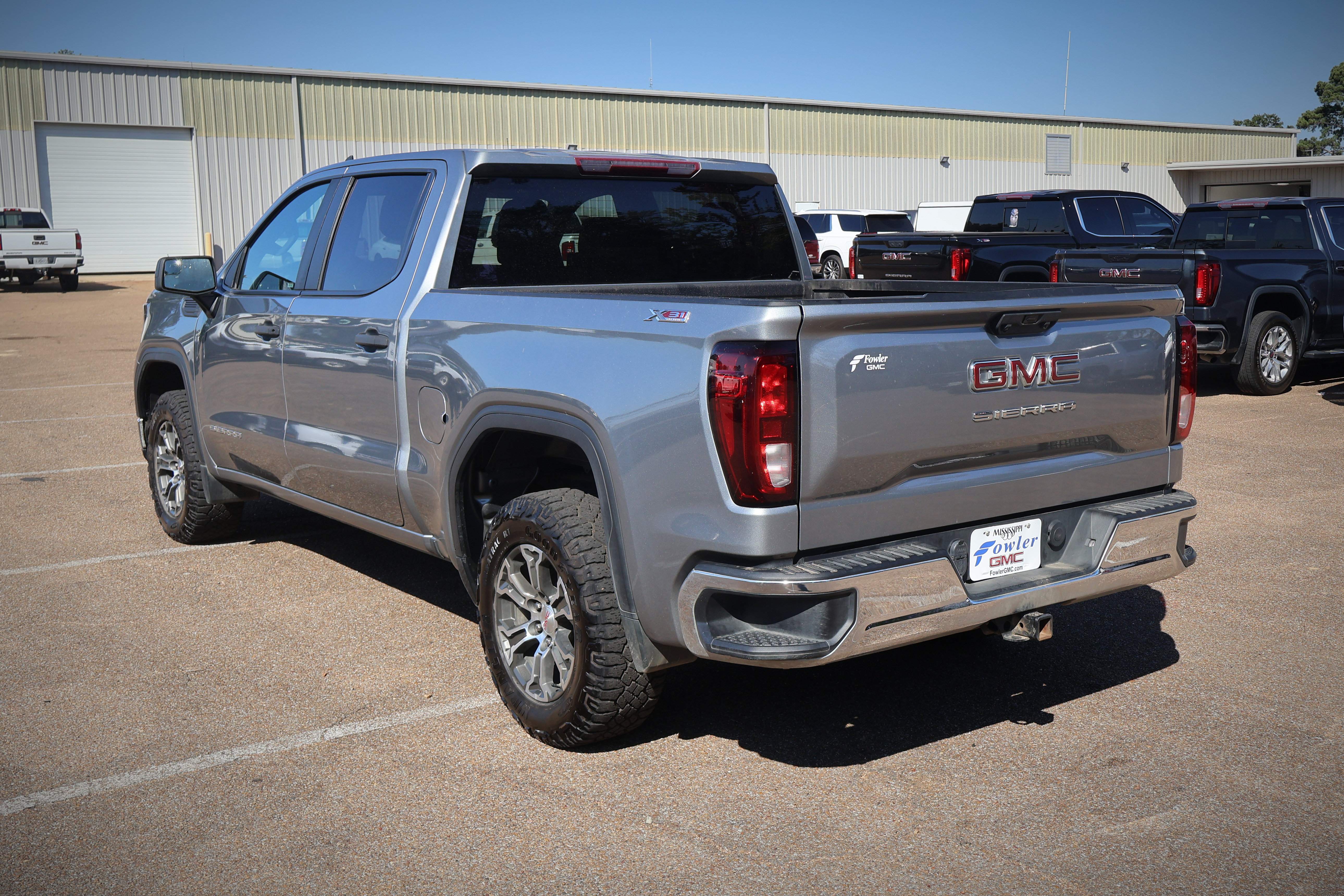 Used 2024 GMC Sierra 1500 Pro AWD/4WD image 7