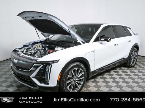 New 2026 Cadillac Lyriq Sport image 34