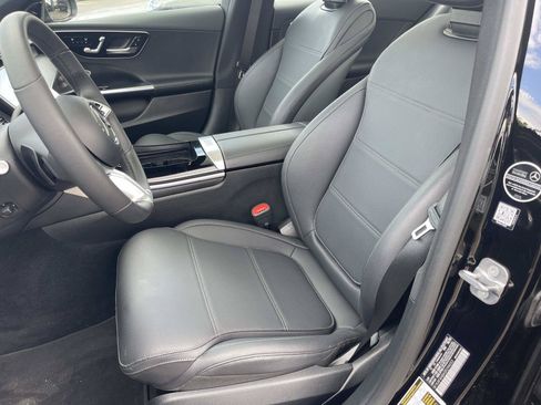 Certified 2025 Mercedes-Benz C 300 4MATIC Sedan image 27