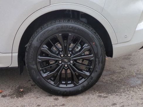 Used 2024 Ford Escape ST-Line Elite w/ Premium Technology Package image 14