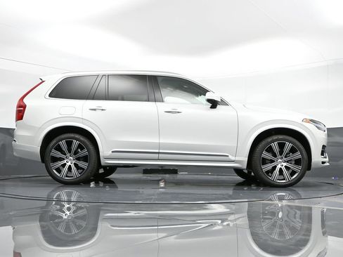 New 2025 Volvo XC90 T8 Core w/ Protection Package Premier AWD/4WD image 42
