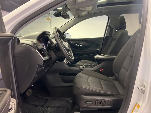 Certified 2022 GMC Terrain SLE w/ Driver Convenience Package image 8