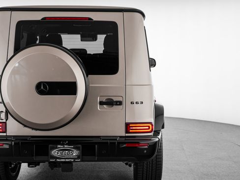 Used 2025 Mercedes-Benz G 63 AMG 4MATIC image 46