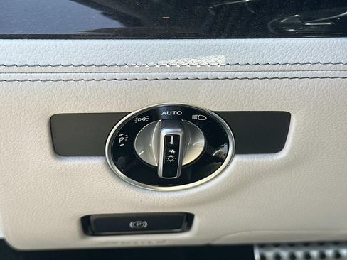 Used 2020 Mercedes-Benz SL 550 image 30