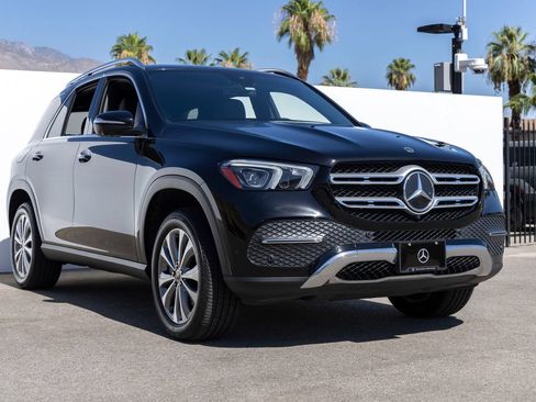 Used 2021 Mercedes-Benz GLE 350 4MATIC image 2