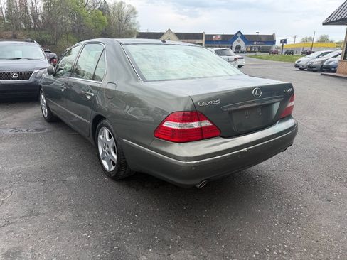 Used 2005 Lexus LS 430 RWD image 11