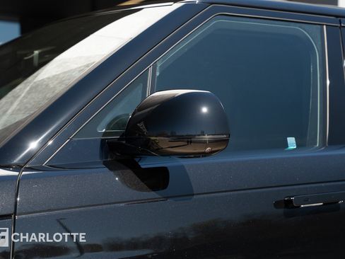 Used 2025 Land Rover Range Rover Sport Dynamic SE image 8