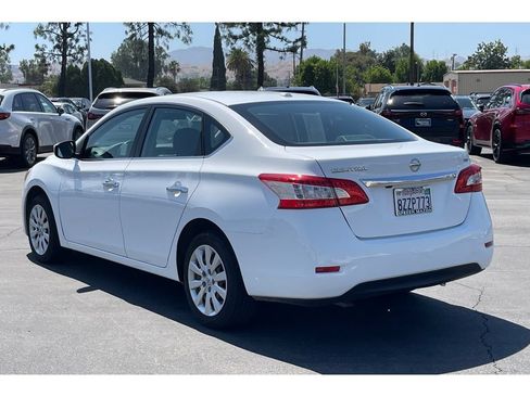 Used 2015 Nissan Sentra SV FWD image 4