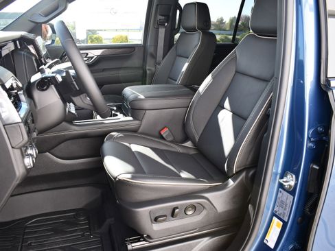 New 2026 GMC Yukon Elevation image 19