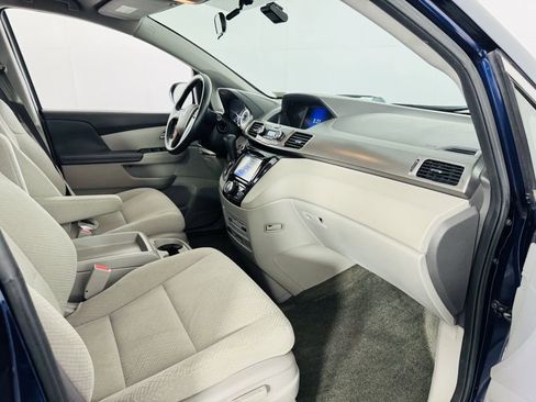Used 2016 Honda Odyssey SE image 29
