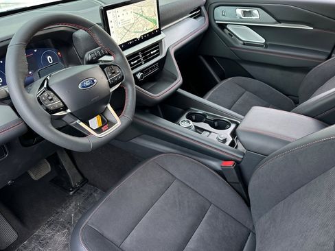 New 2026 Ford Explorer ST w/ Sun And Sound Package image 9