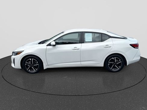 Used 2024 Nissan Sentra SV FWD image 5