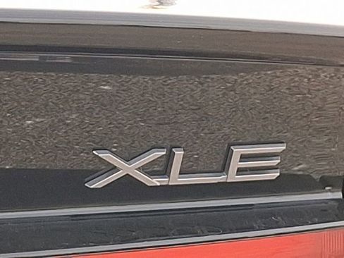 Used 2024 Toyota Prius XLE image 31