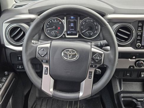 Used 2023 Toyota Tacoma SR5 RWD image 17