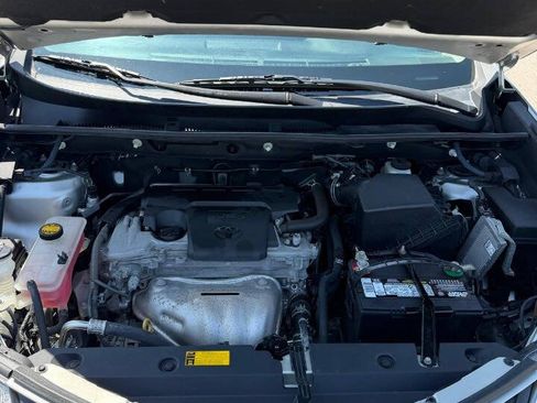 Used 2013 Toyota RAV4 XLE AWD/4WD image 30