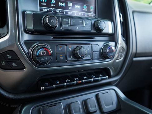Used 2018 Chevrolet Silverado 1500 LTZ Z71 w/ Centennial Edition AWD/4WD image 27