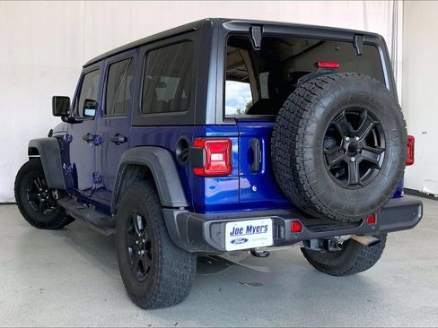 Used 2018 Jeep Wrangler Unlimited Sport S AWD/4WD image 5