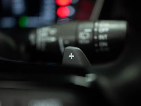 Used 2025 Honda Pilot Black Edition image 29