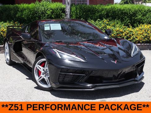 Used 2021 Chevrolet Corvette Stingray Preferred Cpe w/ Z51 Performance Package RWD image 2