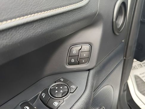 Used 2022 Ford Expedition XLT image 29