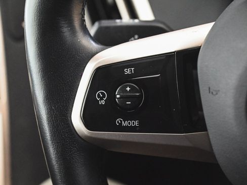 Used 2024 BMW iX xDrive50 w/ Premium Package image 22