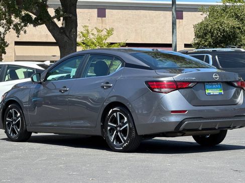 Used 2024 Nissan Sentra SV FWD image 5