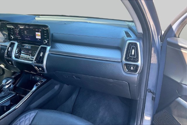 Used 2023 Kia Sorento SX AWD/4WD image 19