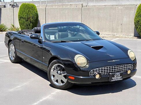 Used 2002 Ford Thunderbird Deluxe image 6