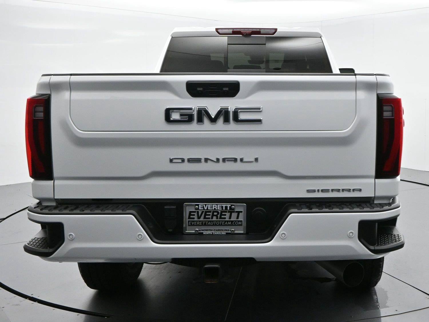 Used 2025 GMC Sierra 2500 Denali Ultimate AWD/4WD image 6