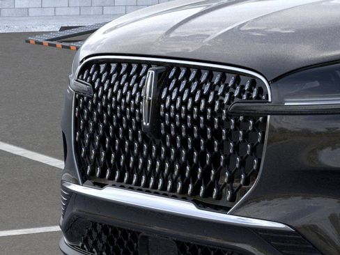 New 2026 Lincoln Aviator AWD image 17