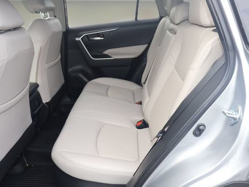 Certified 2023 Toyota RAV4 XLE AWD/4WD image 15
