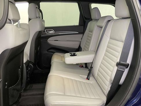 Used 2018 Jeep Grand Cherokee Limited image 19
