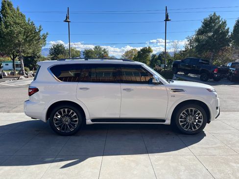 Used 2022 Nissan Armada Platinum w/ Captain's Chairs Package image 3