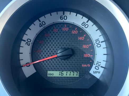 Used 2011 Toyota Tacoma 4x4 Access Cab V6 image 16