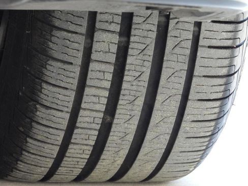 Used 2022 BMW 230i Coupe w/ Premium Package 2 image 29