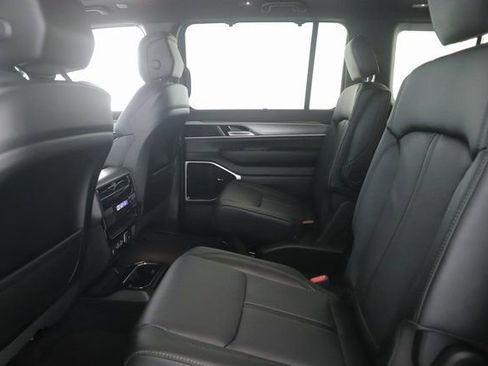 New 2026 Jeep Grand Wagoneer Limited image 31