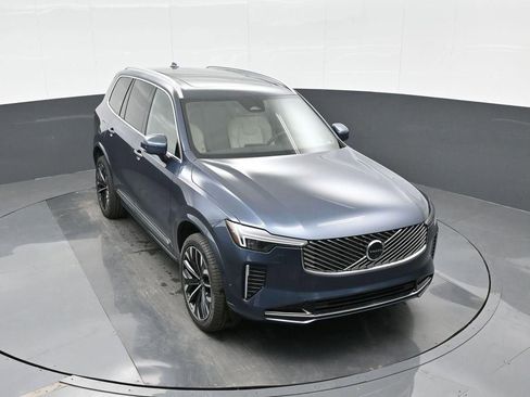 New 2026 Volvo XC90 B6 Plus image 21